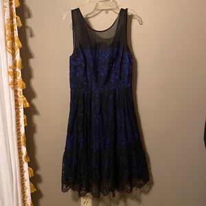 Anthropologie moulinette soeurs size 4 festive